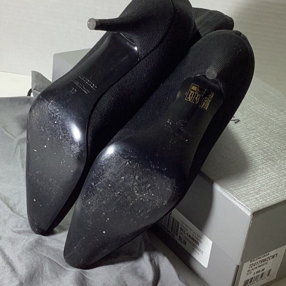 Balenciaga
Women's Knife Knit High Heel Booties - Picture 10 of 11